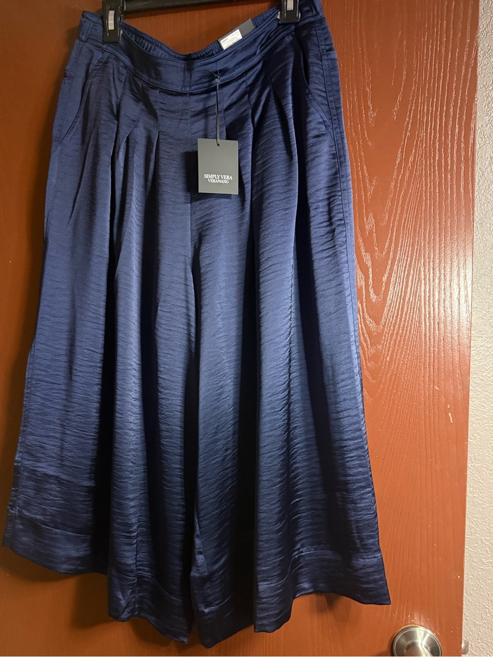 Simply Vera Wang Navy Satin Wide-Leg Gaucho Pants